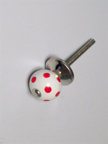 Hvid porcelænsknop m. røde prikker og forkromet metal, lille.