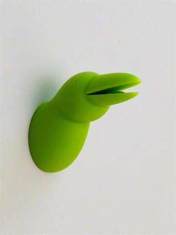 Bird hook, designet af AUN2H4, limegrøn massiv gummi, egnet til tøj og nøglering kan hænge i næbbet - ( ophængsbeslag inkl. skruer og plugs ). 