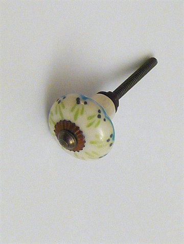 Hvid porcelænsknop m. håndmalet grøn/blåt mønster og patineret messing, lille.