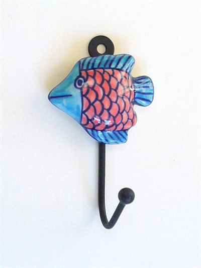 Koralfisk knage, håndmalet flerfarvet porcelæn m. sort metalkrog.