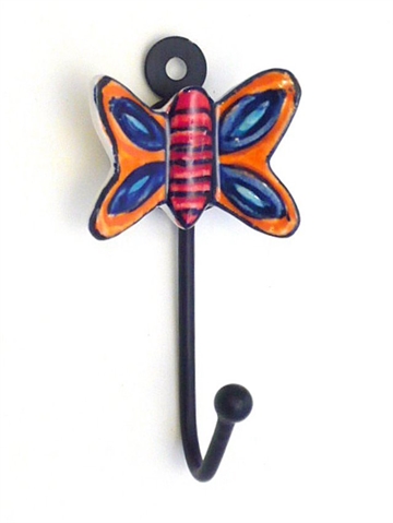 Sommerfugl knage, håndmalet flerfarvet porcelæn m. sort metalkrog.