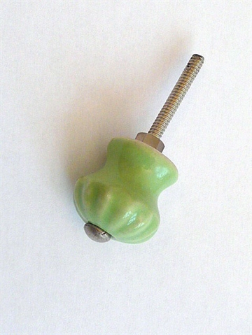 Lysegrøn porcelænsknop m. riller og forkromet knop, lille.