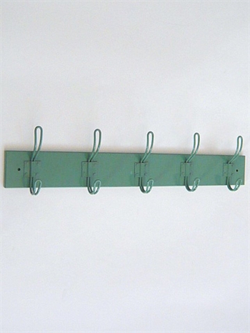 Robust grønlakeret knagerække m. 5 bøjleknager på metalbræt -  57 cm..