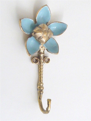 Livets blomst knage, kunstsmedet massiv messing m. lysblå emalje.