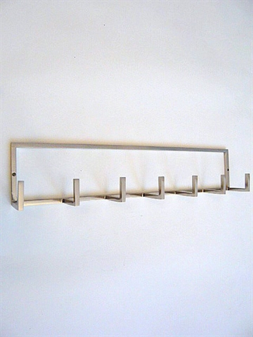 Rack knagerækken m. 7 kroge, robust og rustik forkromet jern.